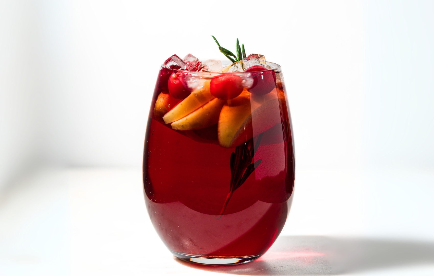 Low Cal Holiday Mocktail: Cranberry Peach Collagen